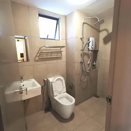 Astetica 3 Bedrooms Seri Kembangan Exterior photo